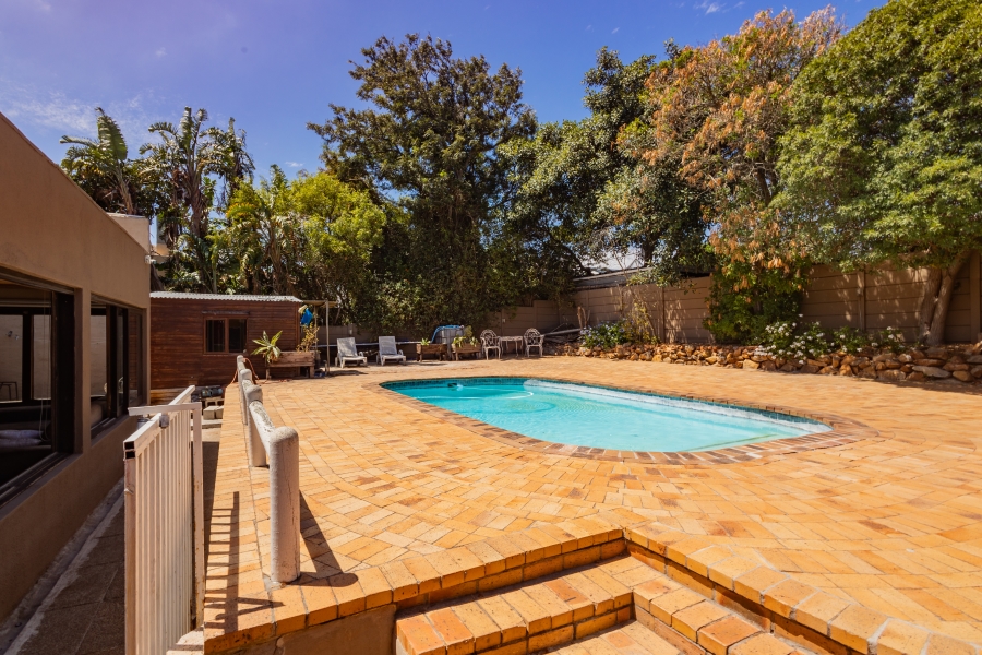 4 Bedroom Property for Sale in Table View Western Cape